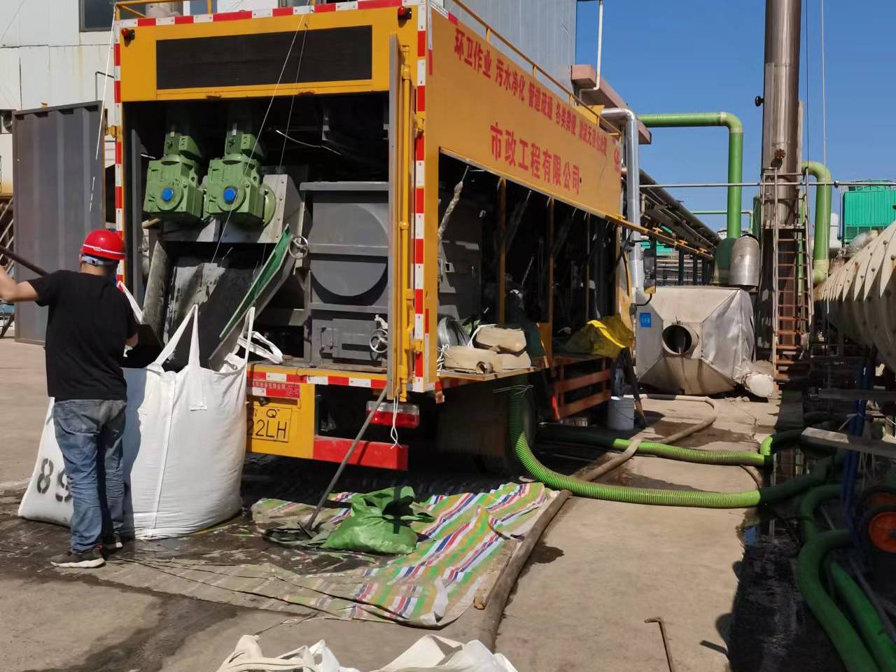 蒲城淤泥压干处理